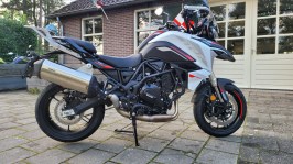 middenbok Benelli TRK702 (1)